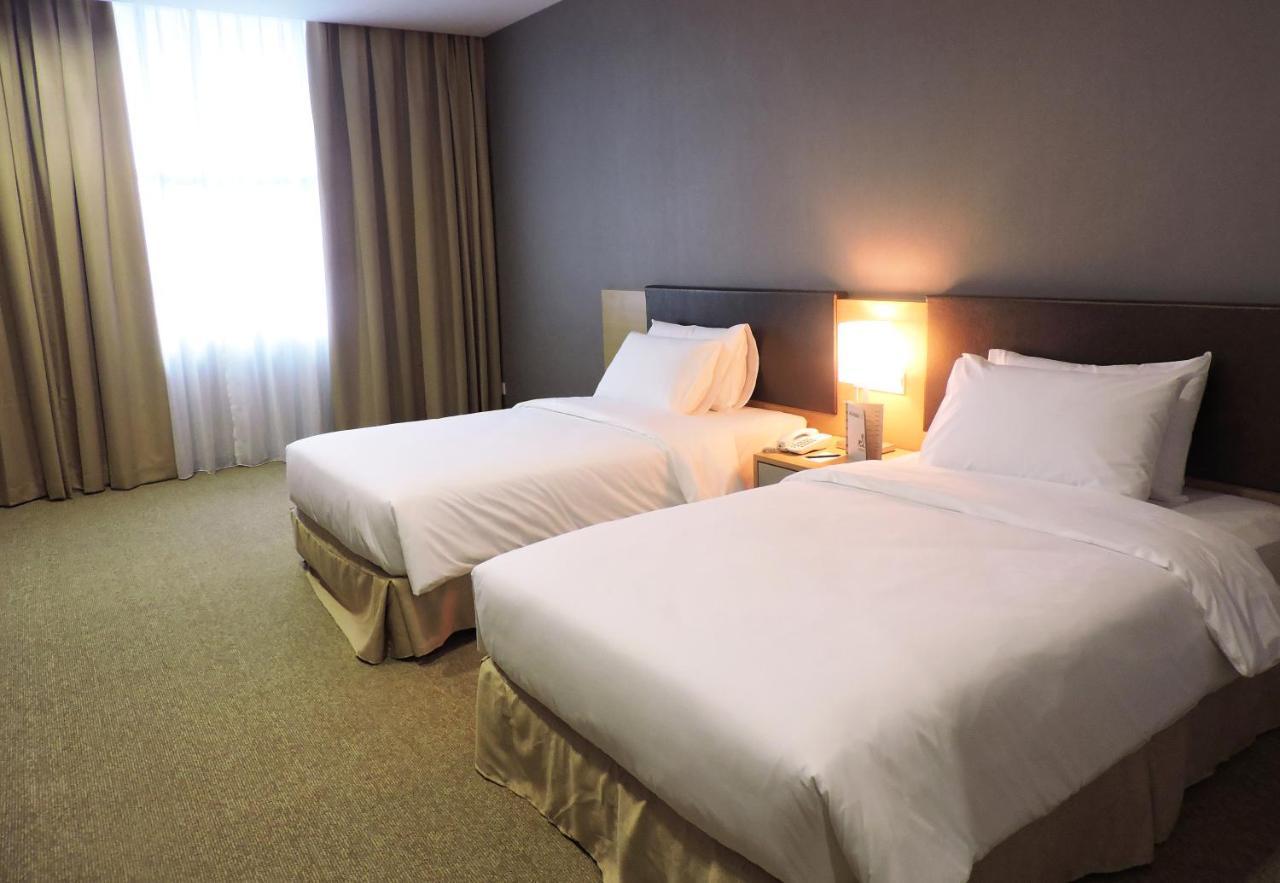 Hotel N°5 Kota Kinabalu Zewnętrze zdjęcie