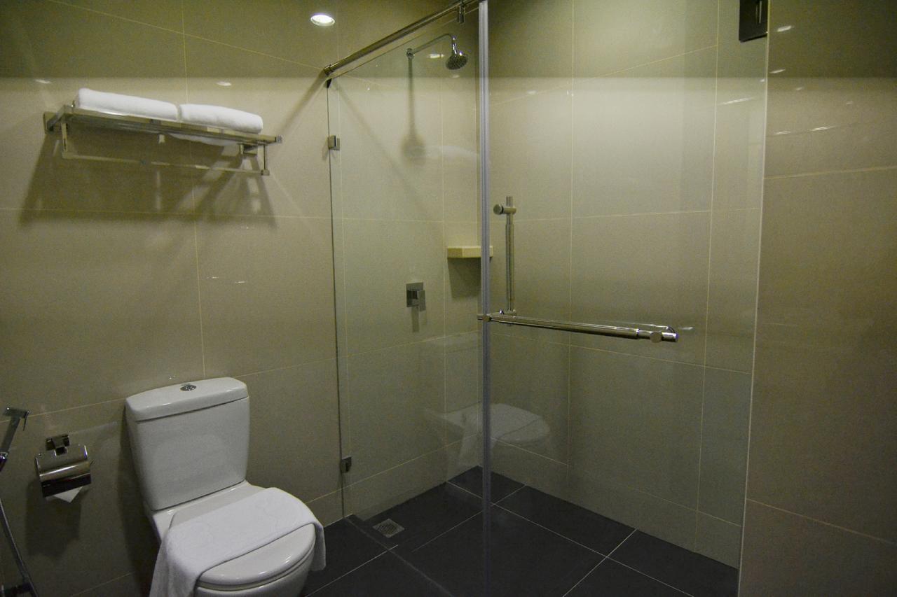 Hotel N°5 Kota Kinabalu Zewnętrze zdjęcie