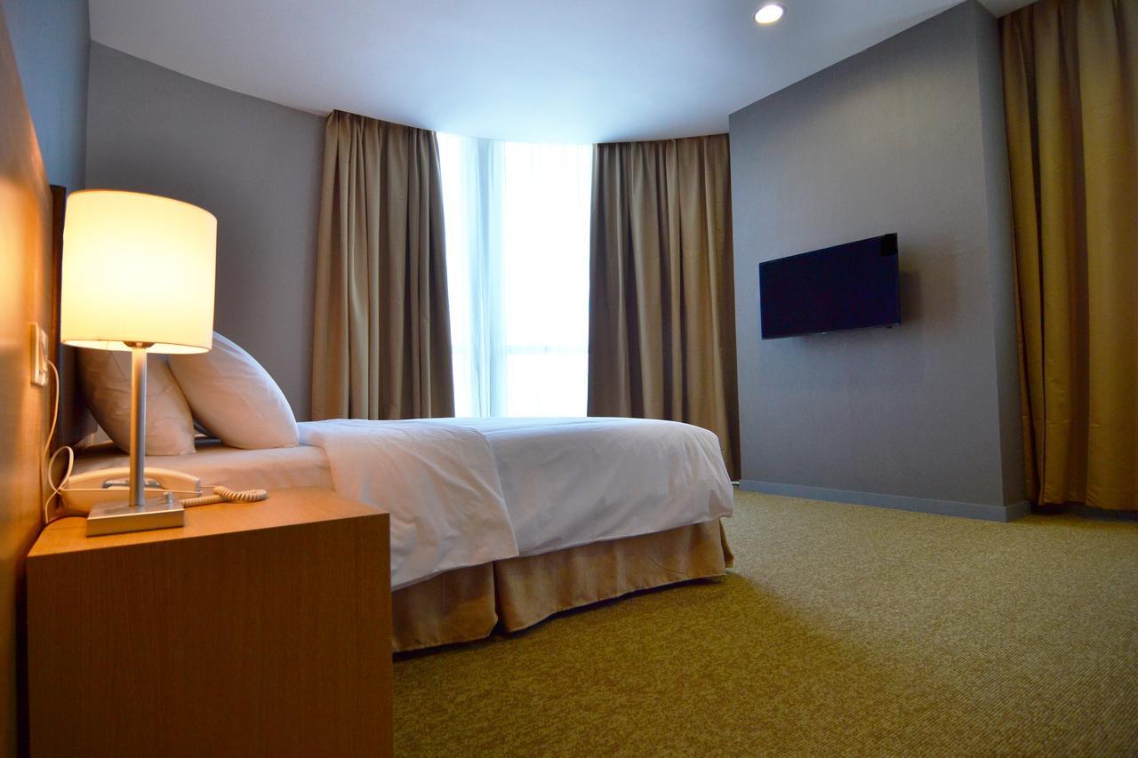 Hotel N°5 Kota Kinabalu Zewnętrze zdjęcie